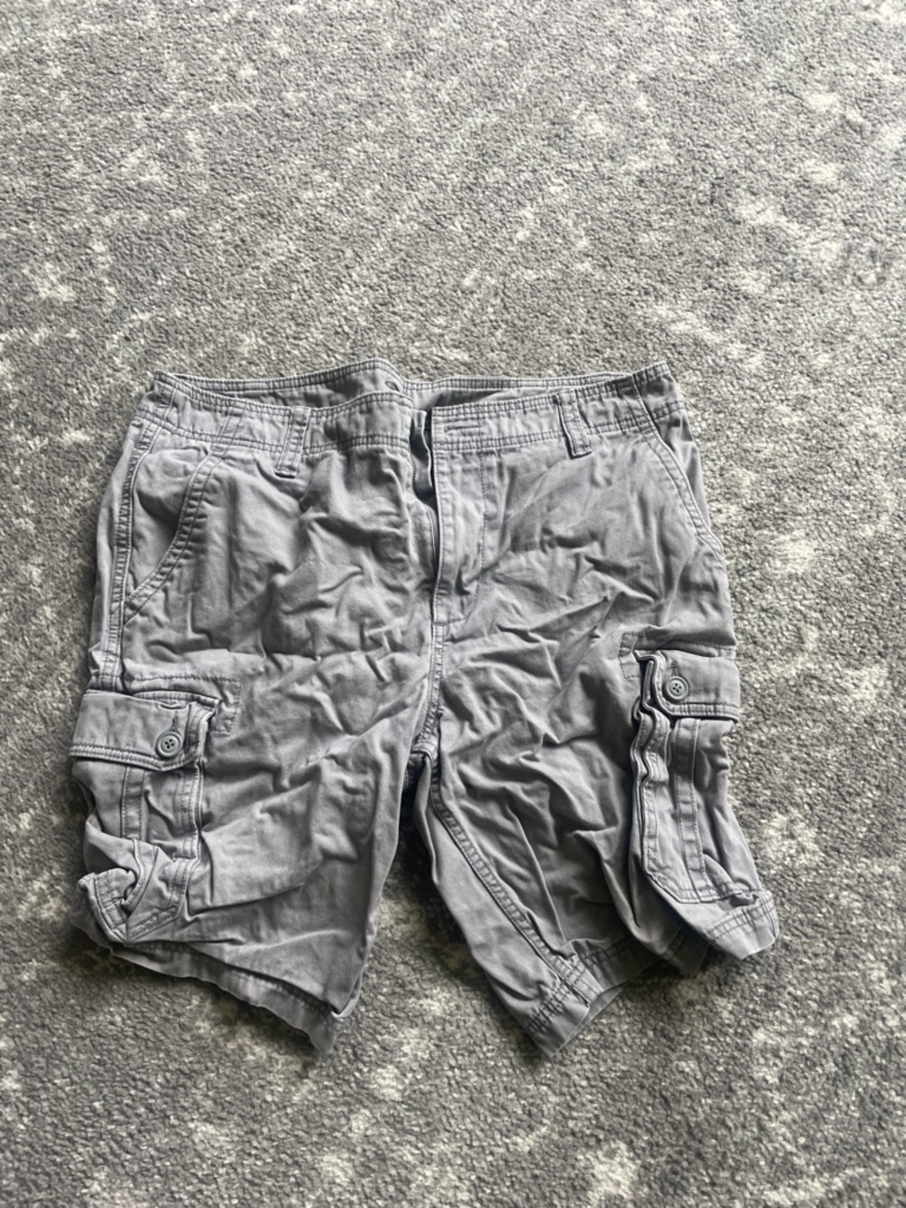 Old Navy Gray Men's Cargo Shorts - Utility Pocket Style